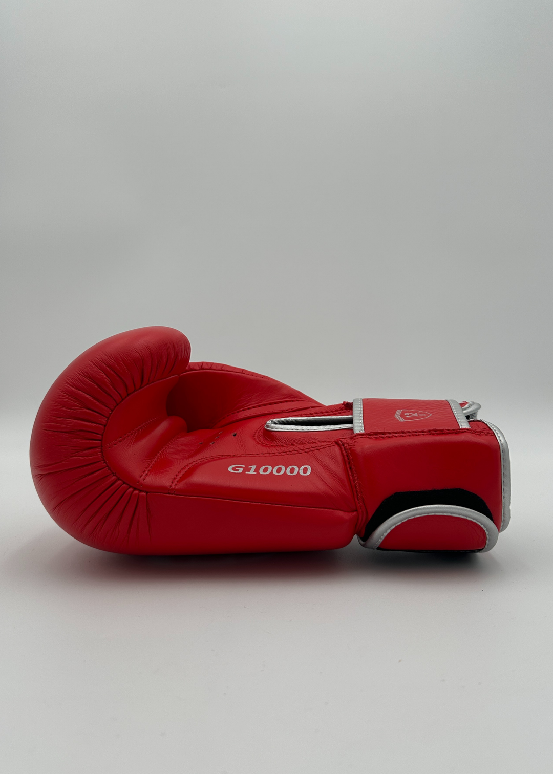 G10000 BOXING GLOVES - RED